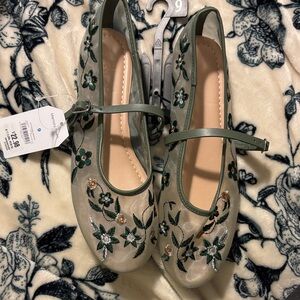 Time and Tru Green Floral Embroidered Flats